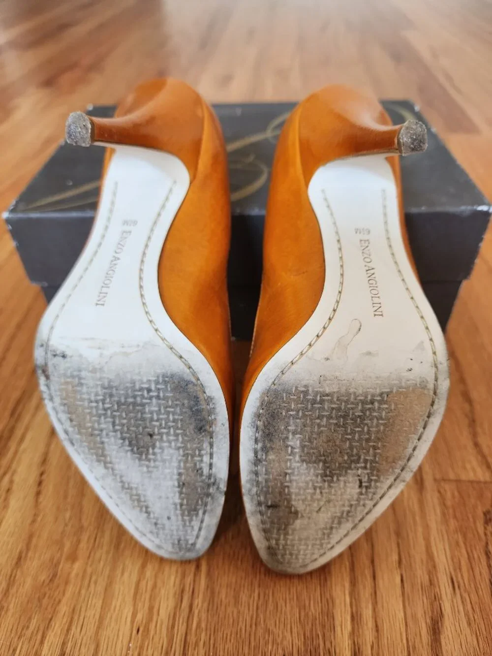 Enzo Angiolini 